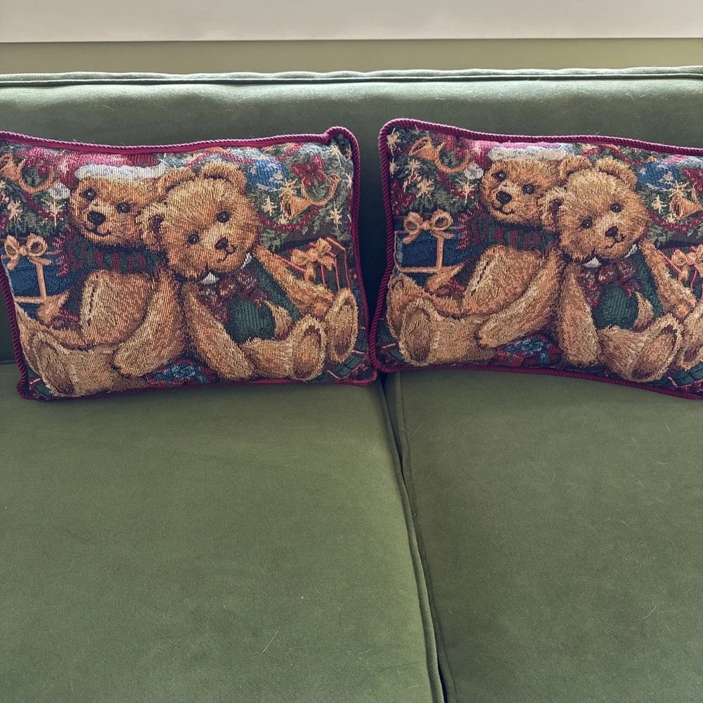Pair of 2 Tapestry Square 16